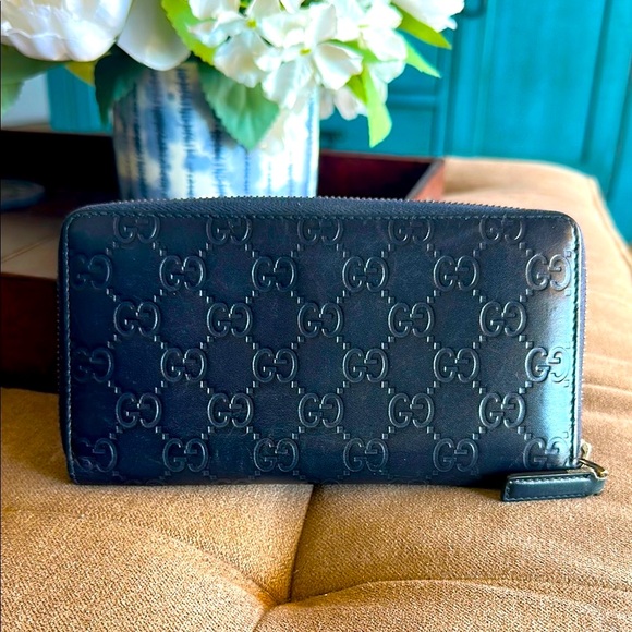 Gucci Guccissima Navy Wallet - Picture 1 of 7